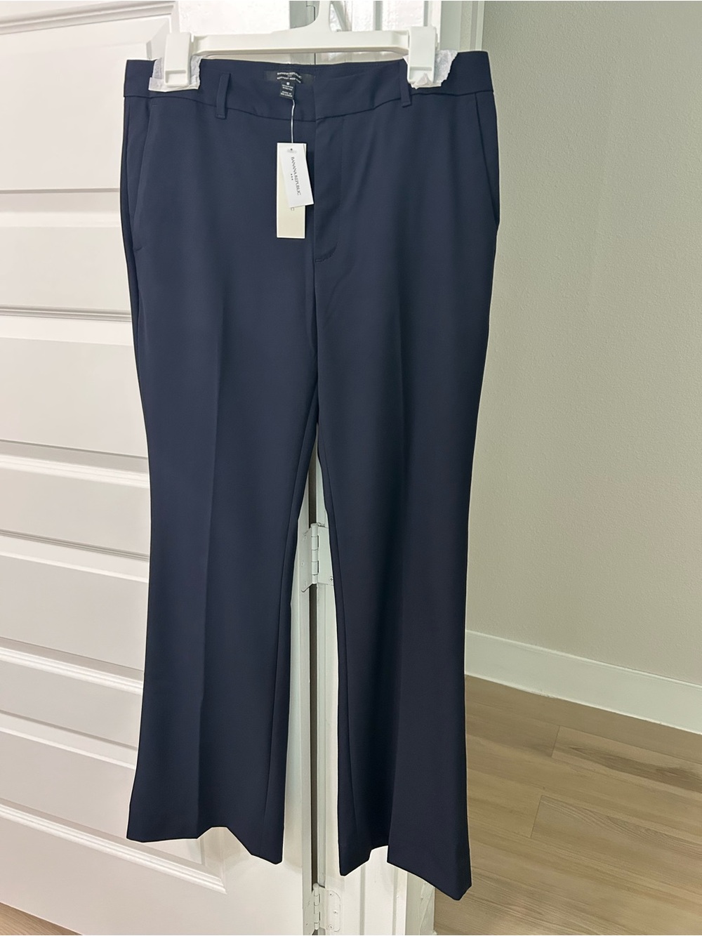 Banana Republic sz 8 preppy navy trousers